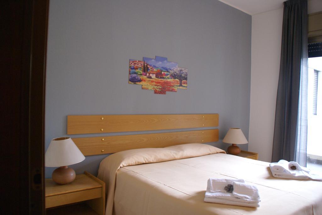 Hotel Rasula Alta グラヴィーナ・ディ・カターニア エクステリア 写真