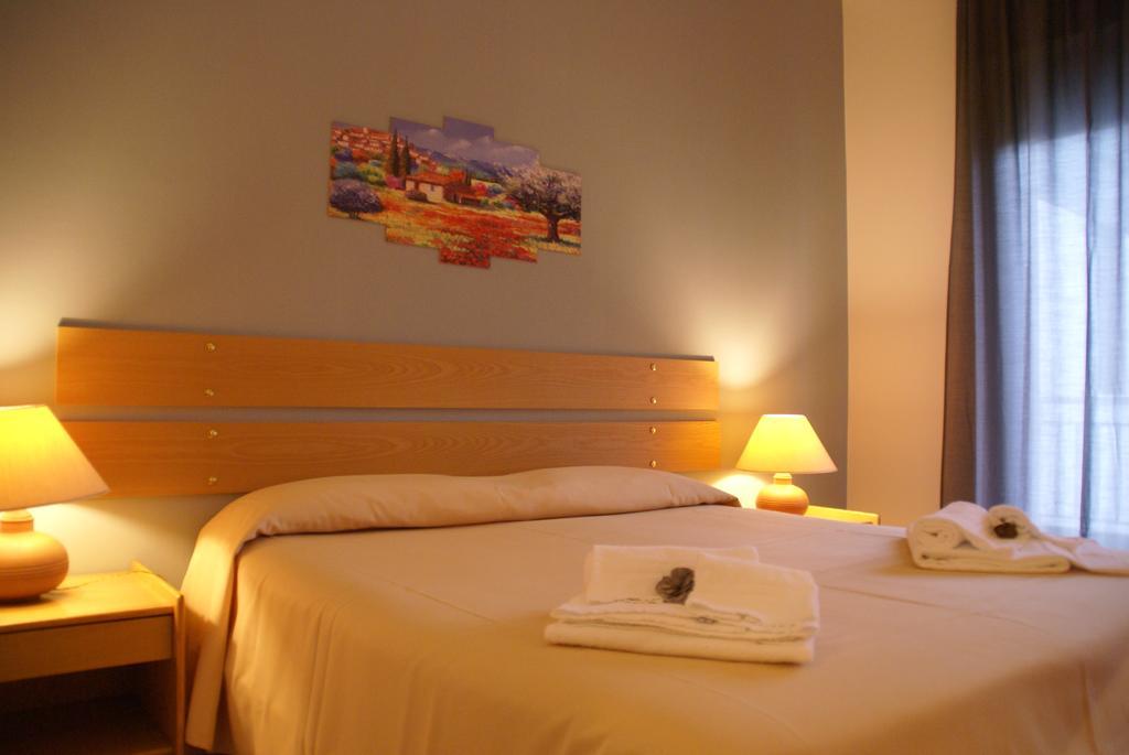 Hotel Rasula Alta グラヴィーナ・ディ・カターニア エクステリア 写真